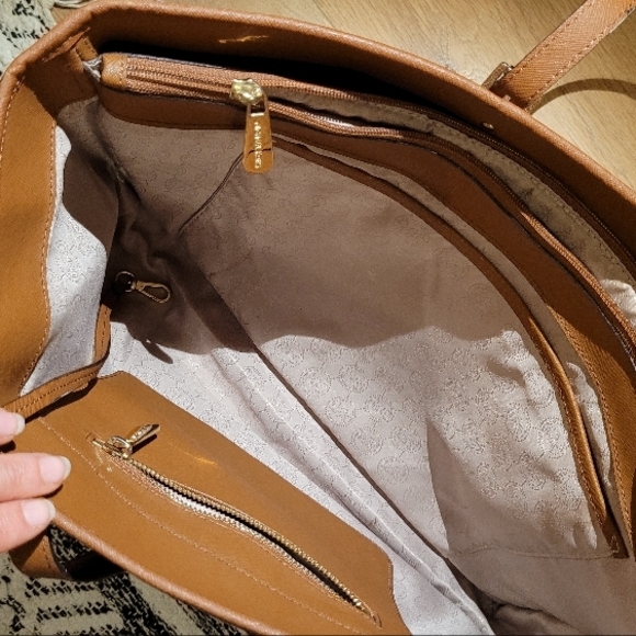 Michael Kors Brown Tote Bag - Picture 2 of 3
